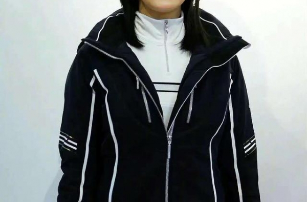 辛芷蕾胖了？本尊回应力挫不实恶搞，真实的她蜂腰细腿让人羡慕