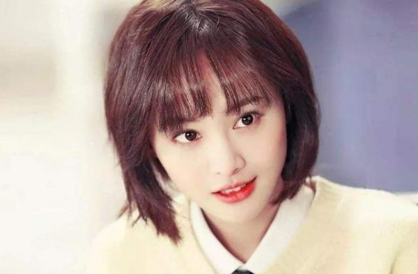 “出道多年，仍是顶流”的5位女星，郑爽上榜，她已经火了18年