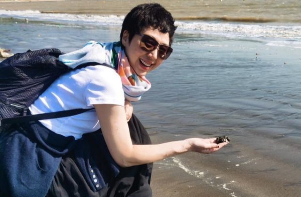 史依弘：与李成儒离婚后，染霜的玫瑰依旧灿烂