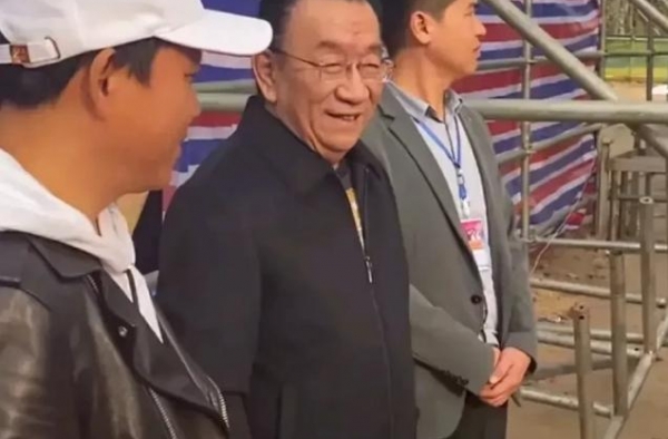 侯耀华走穴捞金碰壁？出场费开口要价30万，商家讨价还价变5万