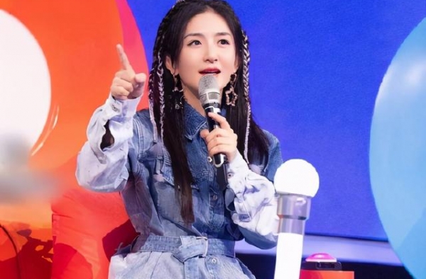 网传谢娜将退出《快乐大本营》，位置由李晟接替，怎么回事？
