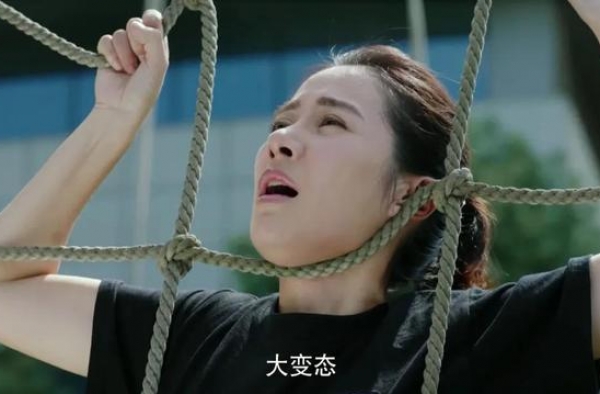 40岁的叶璇演学生，36岁的唐嫣演少女，哪些女星爱挑战少女？