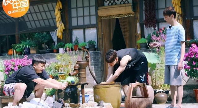 锅碗瓢盆近况曝光，锅妹发福，宋茜将小碗宠成小公主，瓢哥最狠