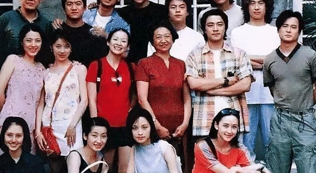 为前夫女友澄清关系 12年才遇到真爱