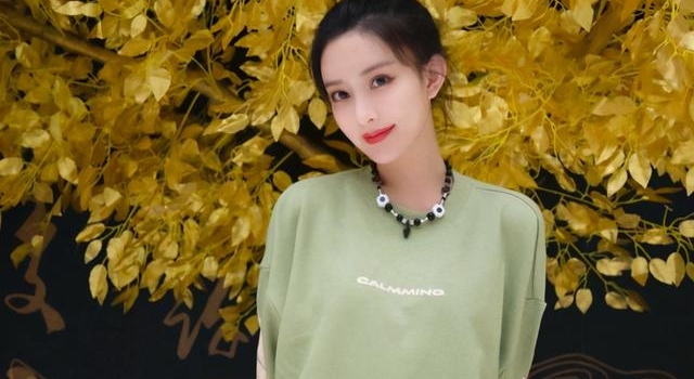 合作过肖战唐嫣，却被郭敬明袁咏仪怼，北影校花孟子义刚红就招黑