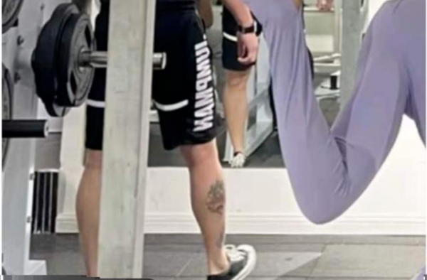 蒋劲夫发胖也无碍桃花运，健身房与辣妹短暂交谈即赢得对方好感