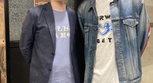 网友餐厅遇黄宗泽，39岁素颜与路人合影，脸色略有疲惫有些泛油