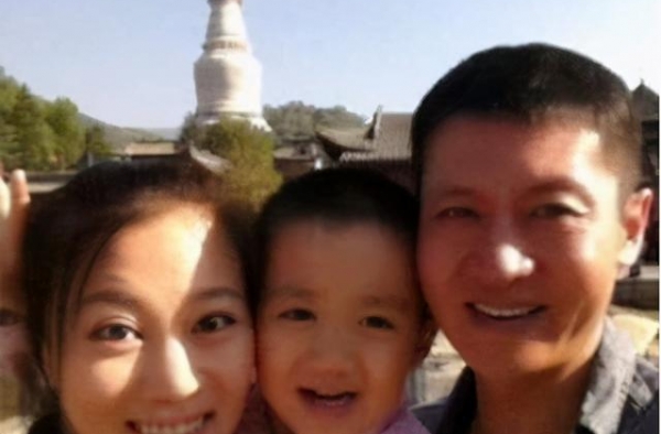 高秀敏外孙曝光，13岁身高1.80，长相秒杀娱乐圈小鲜肉