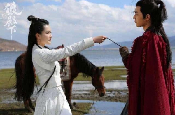 《狼殿下》刚首播！粉丝超期待肖战，主演李沁状态完美