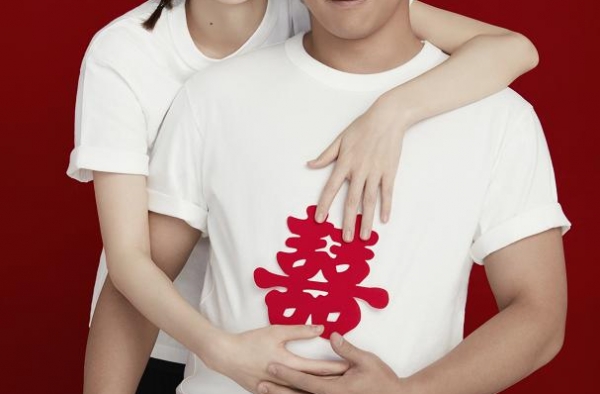 揭秘郑恺的豪宅，在家练习书法文艺范十足，自己也是一个富二代