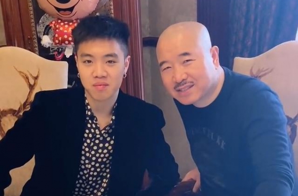 刘能小儿子正脸罕曝光，太会挑爹妈优点长！大儿子对后妈谢兰更亲