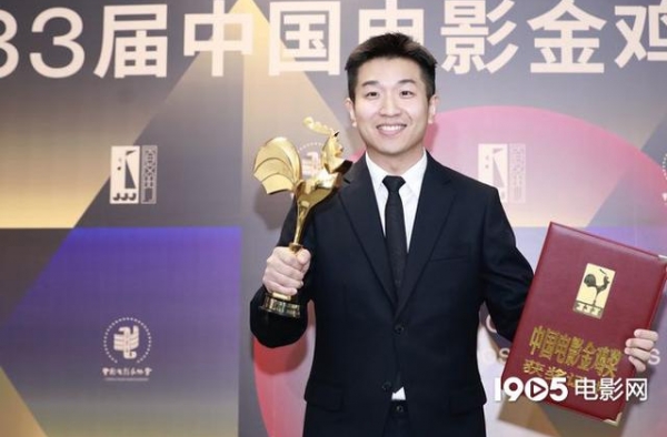 申奥获金鸡奖最佳导演处女作 笑称大鹏不适合新作