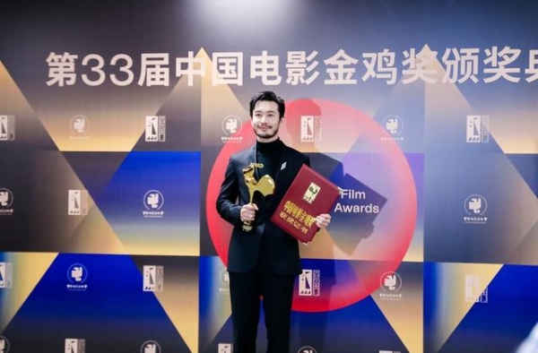 两度获金鸡奖最佳男主角，黄晓明愿做“百年老店”