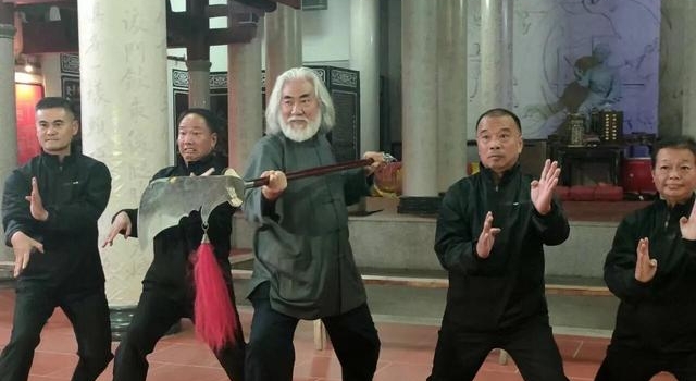 导演张纪中到泉州永春看拳啦！将拍摄白鹤拳相关电影