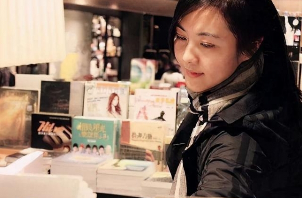 娶了初恋的李健，夫妻约定“丁克”，1句话解释：没必要延续基因