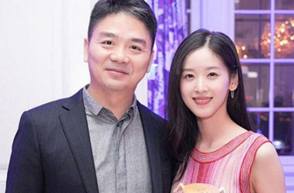 刘强东章泽天成立“天强”公司，章泽天挺过婚变，婚姻不是保护伞