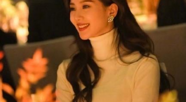 因和倪妮一起走红毯，刘诗诗粉丝脱粉了？粉丝：晚节不保不如退圈