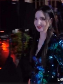 费加罗盛典：钟楚曦女王范，王楚然仙气，袁姗姗冻得打冷颤