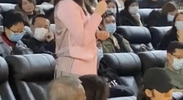 陈妍希身材发福，小腹隆起疑怀二胎，本尊晒照回应