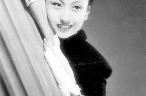 永远的“甜姐儿”黄宗英今晨逝世，享年95岁