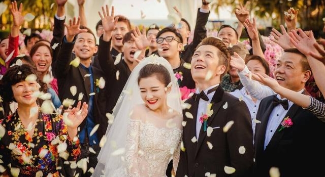 王栎鑫离婚大爆彻底火！结婚5年儿女都这么大了，就是颜值太可惜