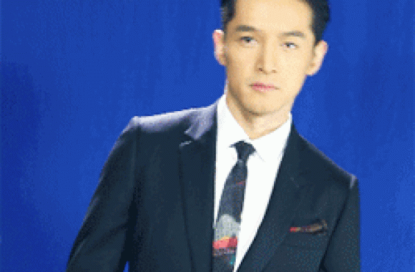 胡歌夸易烊千玺台词？他还记得大明湖畔的吴磊吗？