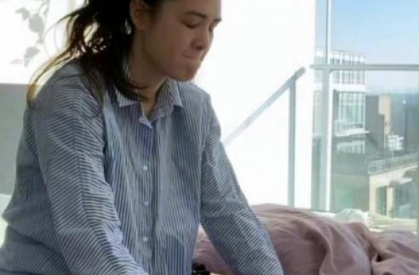 钟丽缇混血女儿精神不稳定？狂砸枕头崩溃嘶吼，曾晒伤痕引人担忧