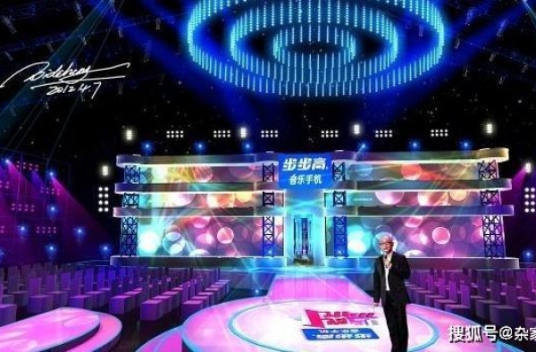 非诚勿扰：霸道总裁上节目遭疯抢，场面激烈，连孟非都劝不住