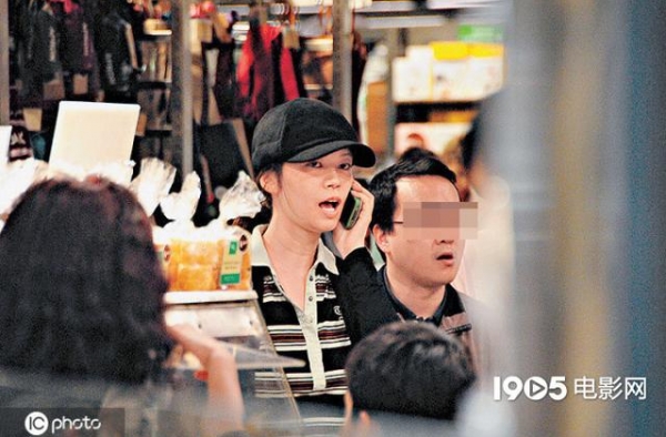 周星驰遭前女友追讨8000万胜诉 盼事件早画句号