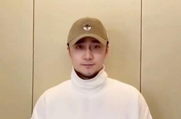 蒋劲夫家暴事件后首次公开露面，打扮低调，状态憔悴差点认不出