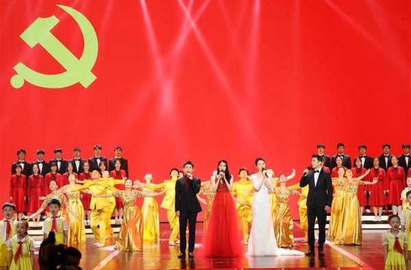 周迅黄晓明王凯雷佳音齐聚特别节目，红色剧目献礼建党百年