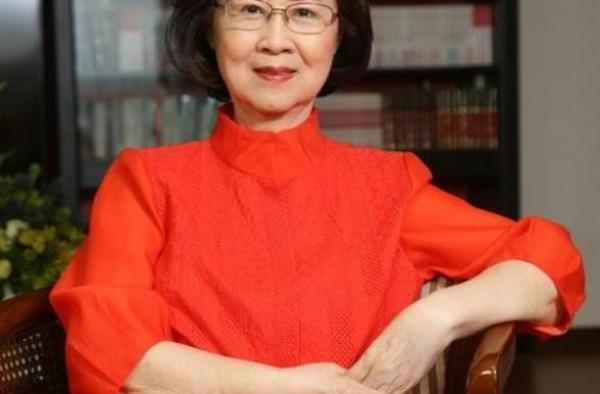 82岁琼瑶回应于正道歉！希望对方知错就改，曾获得500万赔款