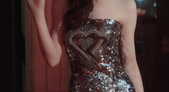 赵丽颖回应给谢娜二胎买锁，她和唐嫣的产后状态，你Pick谁？