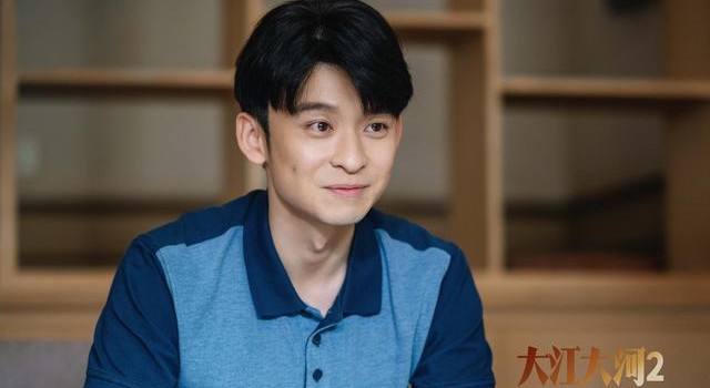 董子健谈年度口碑剧《大江大河2》：拍戏唤起了我的童年记忆