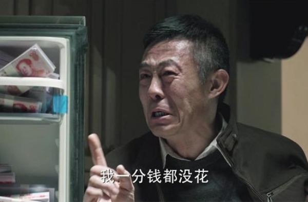 为80后女演员抛弃原配，三婚娶小20岁白富美，侯勇是渣男吗？