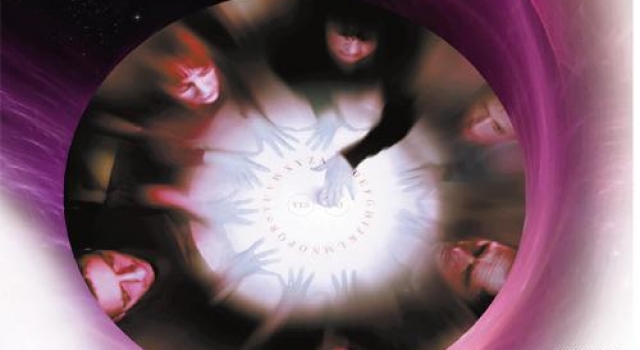 歌星陈百强卜出“怨”而死亡，解开碟仙“通灵”之谜