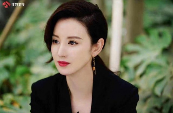 《这个世界不看脸》张萌：考虑过做导演，首选会拍爱情片